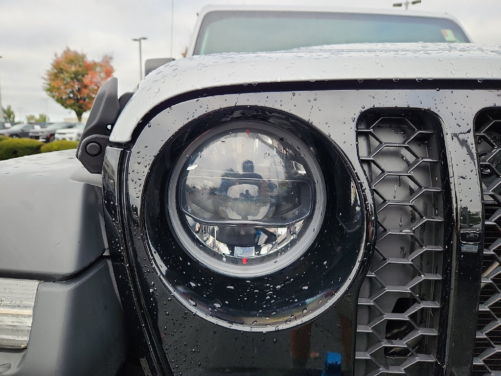 Used 2023 Jeep Wrangler Unlimited w/ Cold Weather Group AWD/4WD image 9