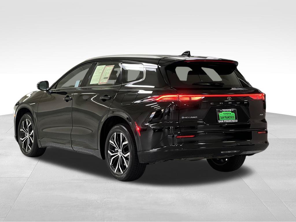 Certified 2026 Toyota Crown Signia AWD/4WD image 3