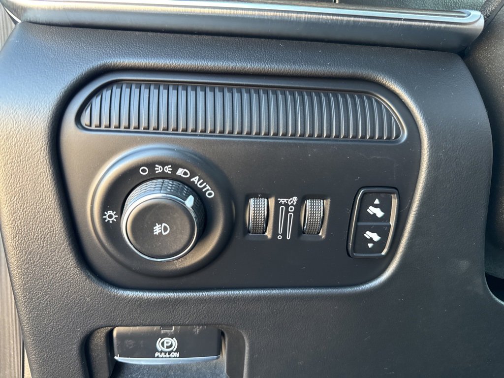 Used 2023 Jeep Grand Wagoneer L Series II image 65