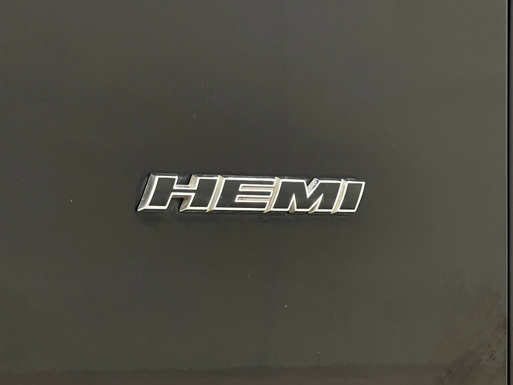 Used 2018 Dodge Challenger R/T w/ Performance Handling Group RWD image 43