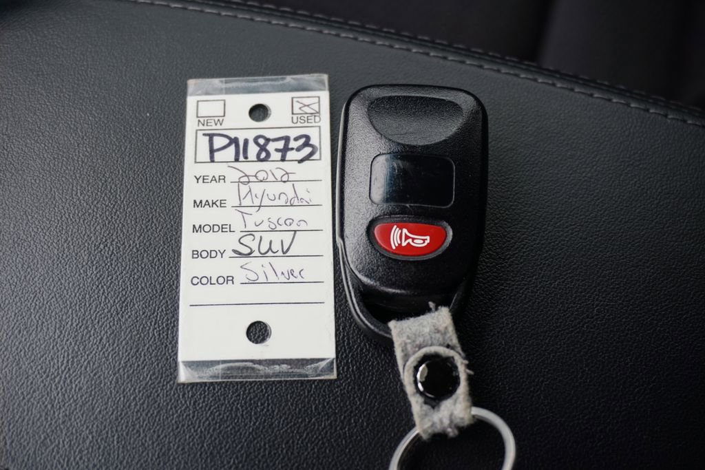 Used 2012 Hyundai Tucson GLS image 32