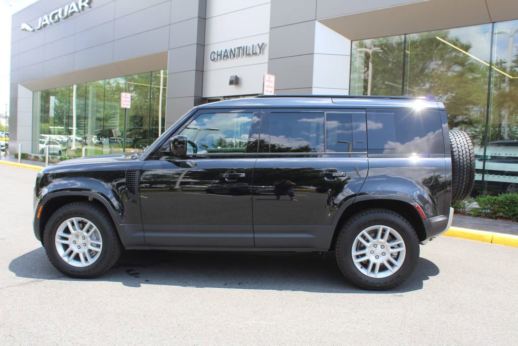 Used 2025 Land Rover Defender 110 S AWD/4WD image 5