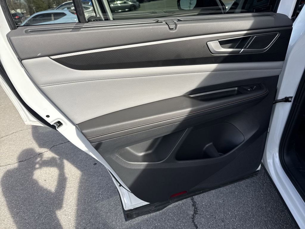 Certified 2024 Volkswagen Atlas Peak Edition SEL image 26