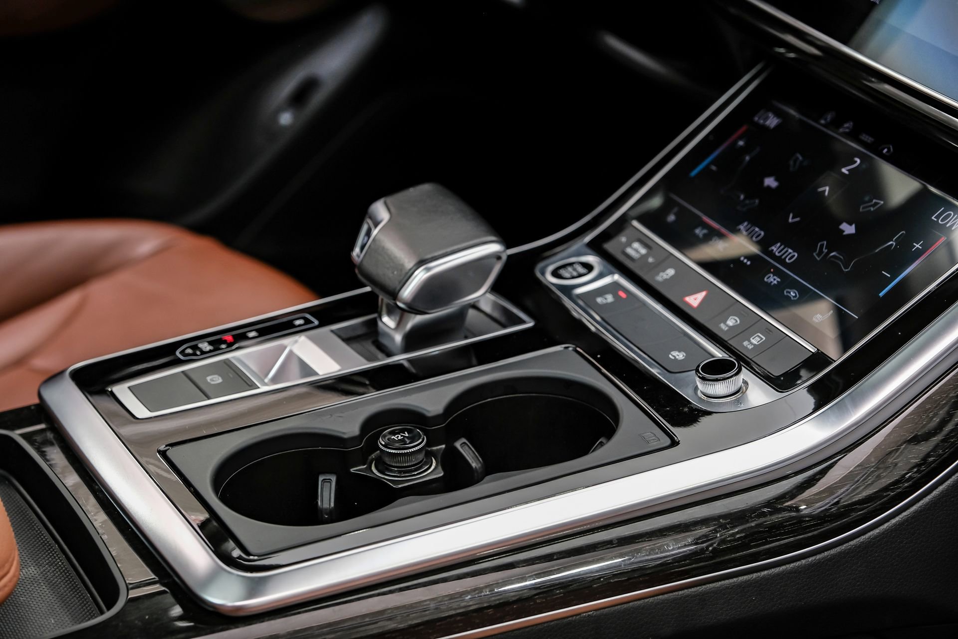 Used 2023 Audi Q7 3.0T Premium w/ Convenience Package image 27