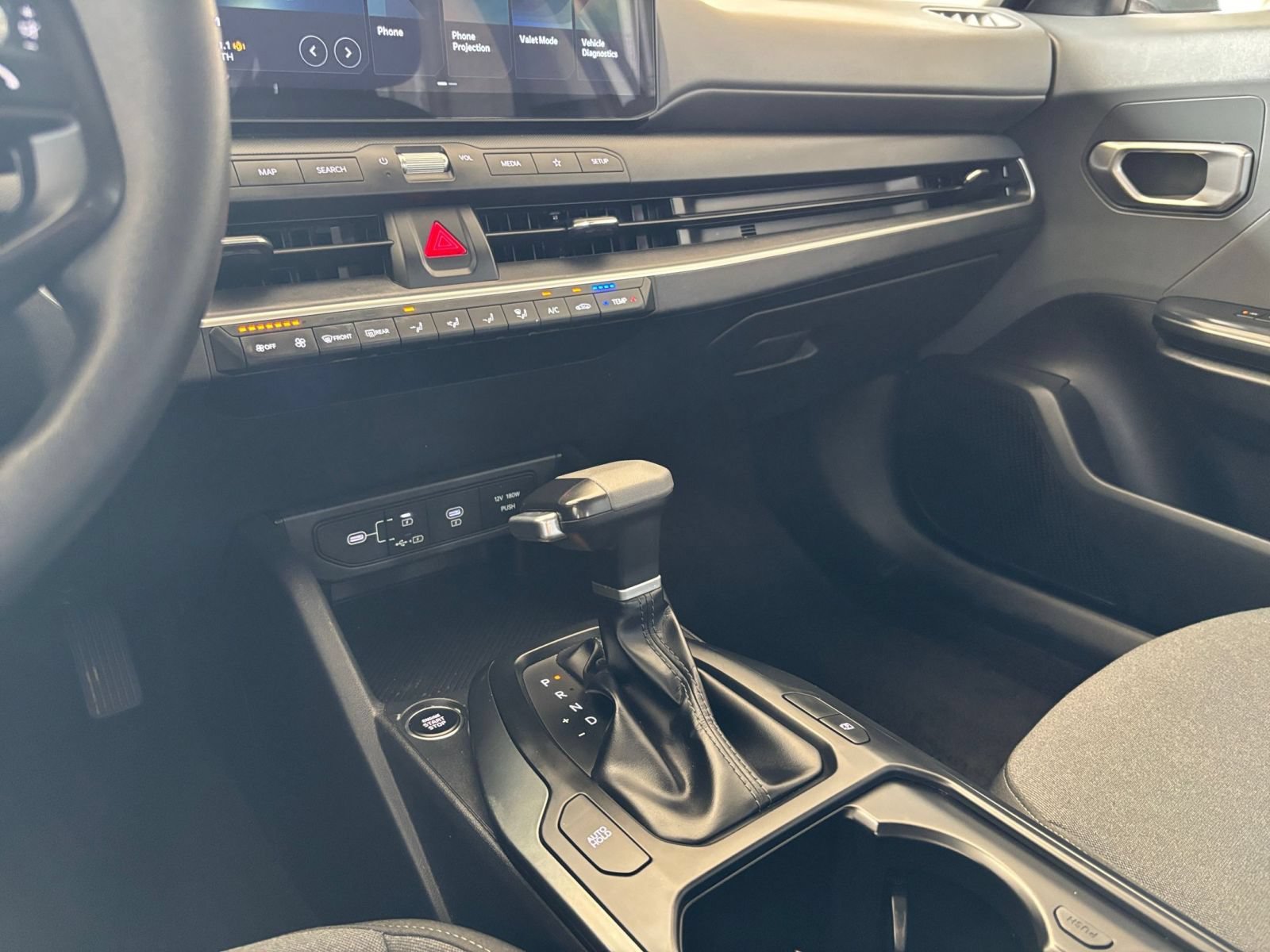 Used 2025 Kia K4 FWD image 40