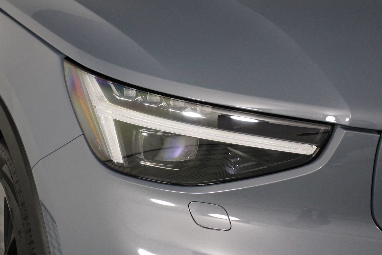 Certified 2023 Volvo C40 P8 Recharge Ultimate w/ Protection Package Premier AWD/4WD image 24