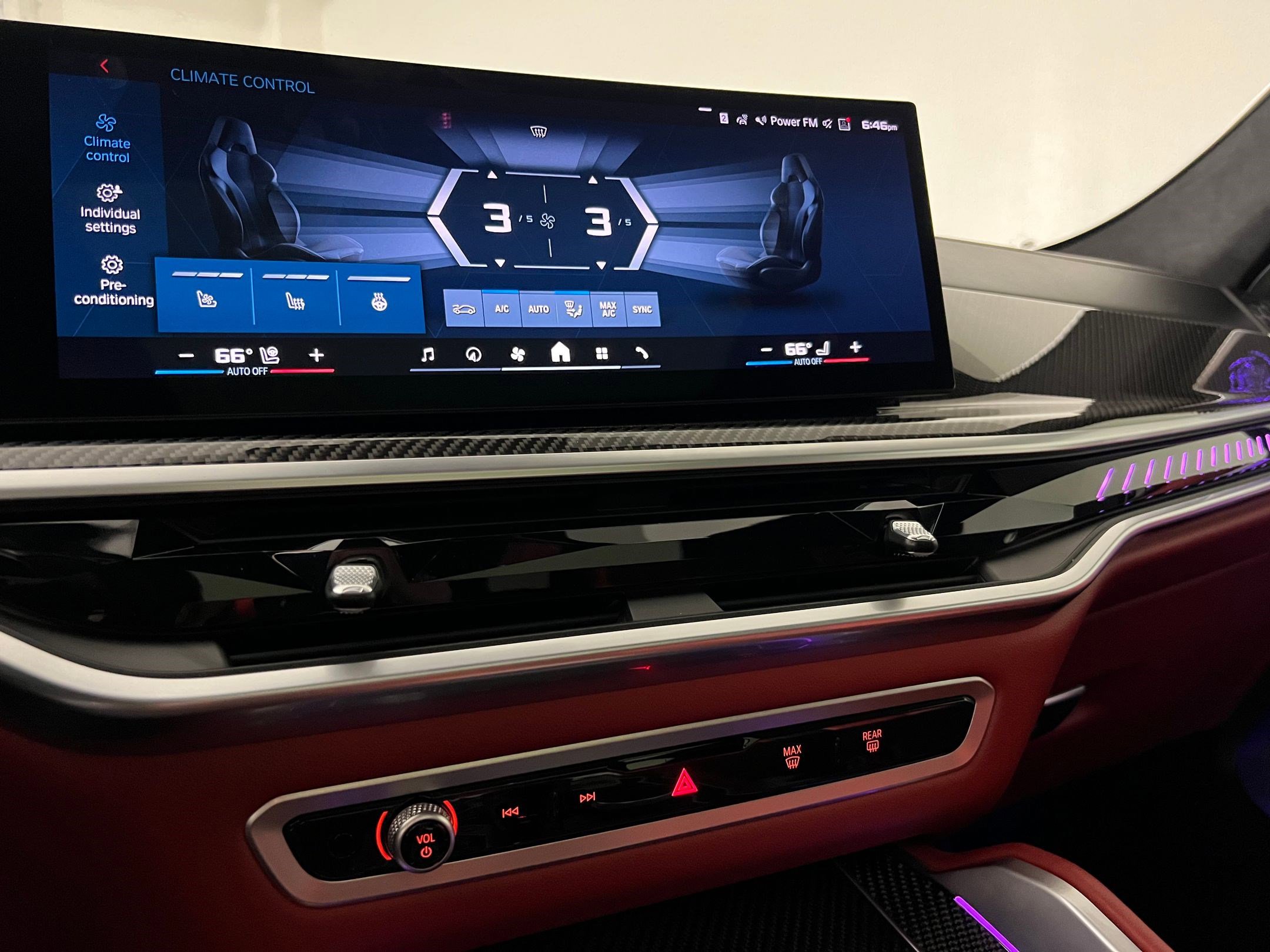 Used 2024 BMW X6 M Competition w/ Executive Package image 31