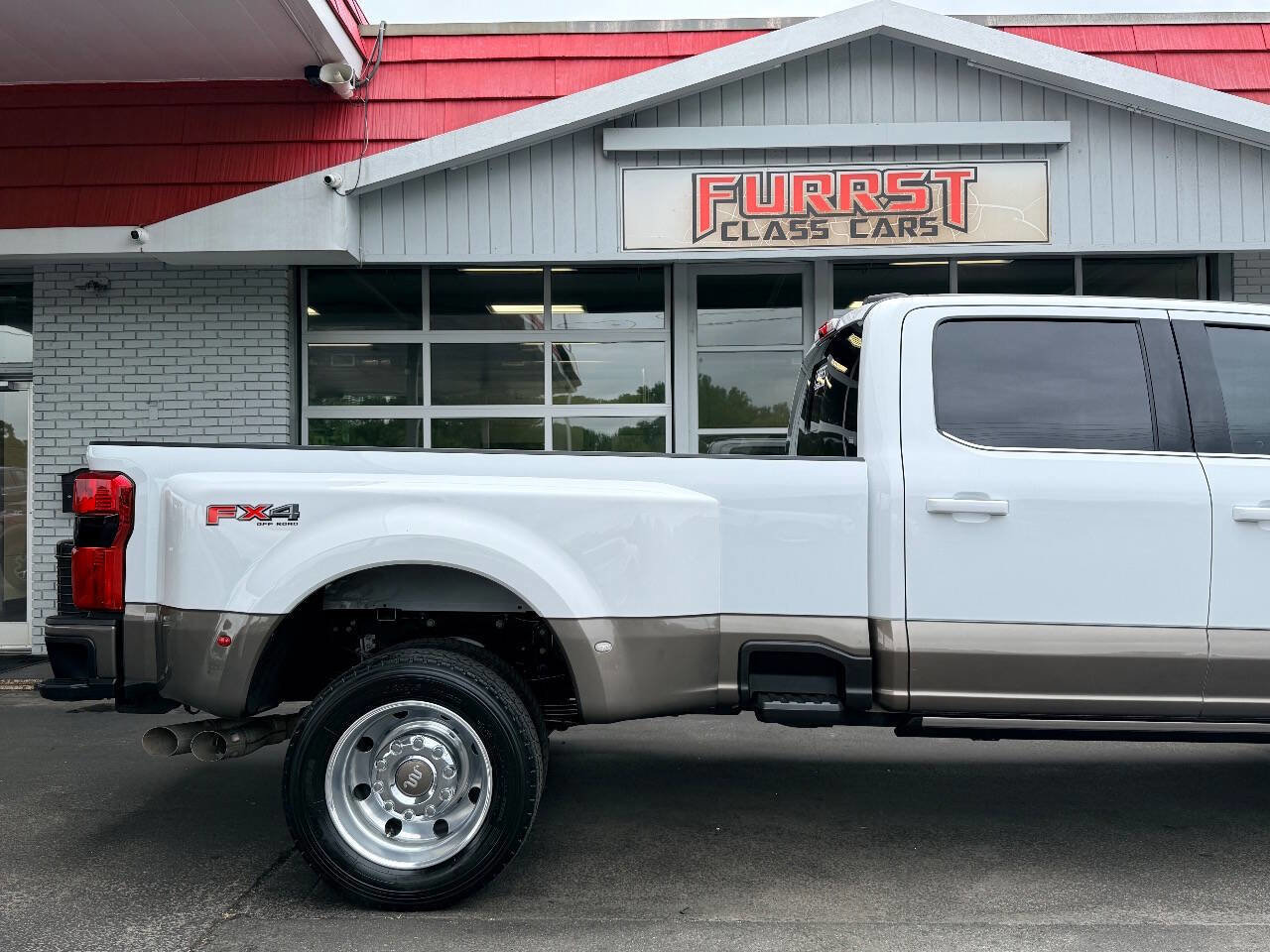 Used 2023 Ford F450 King Ranch w/ FX4 Off-Road Package AWD/4WD image 11