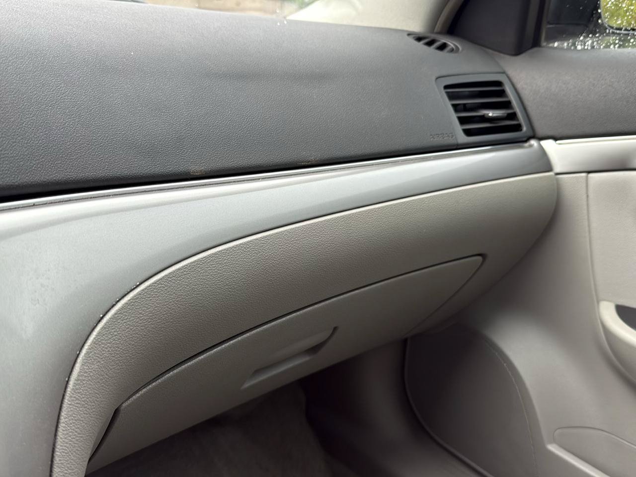 Used 2009 Saturn Aura XE FWD image 14