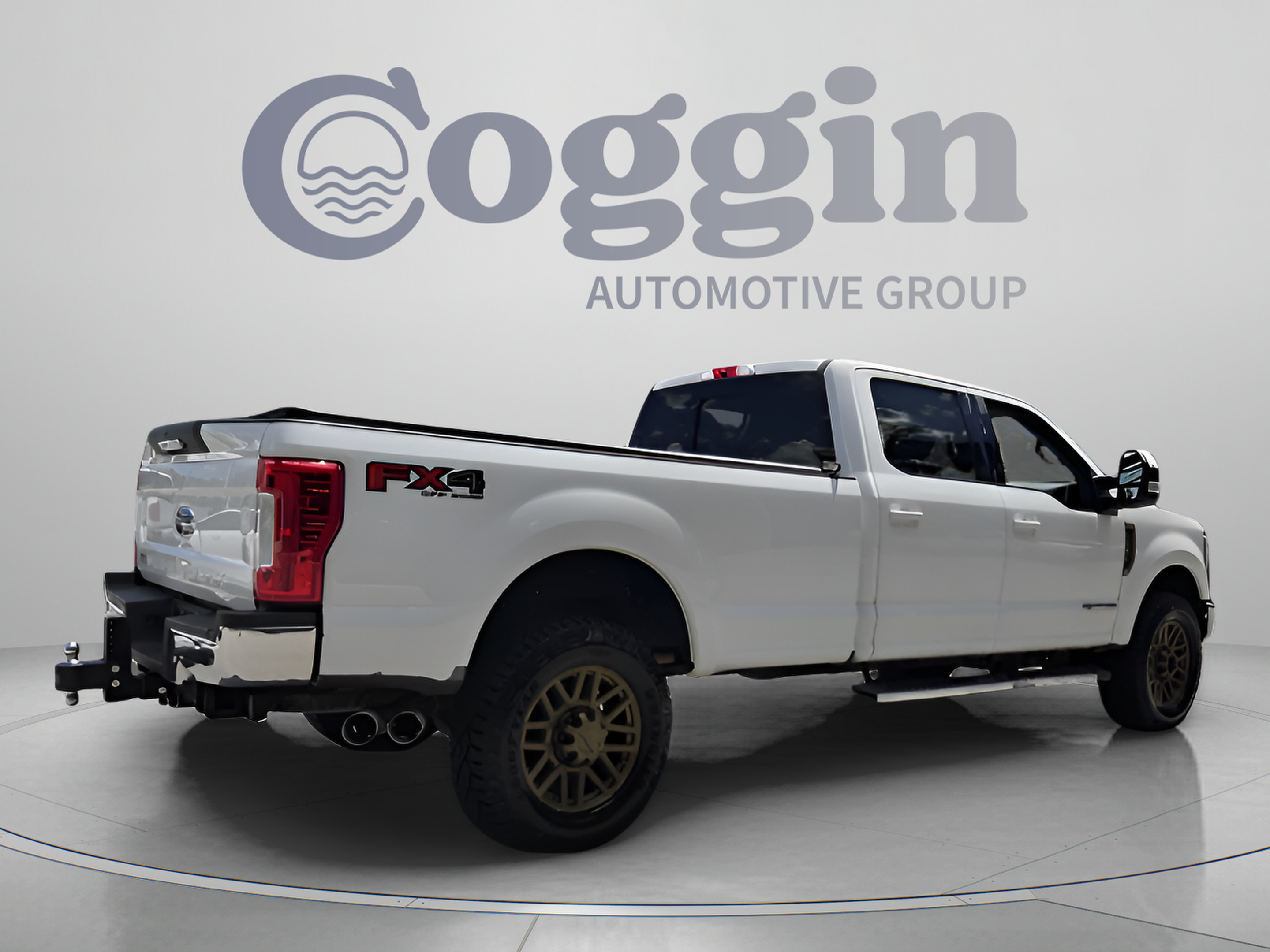 Used 2019 Ford F350 Lariat w/ Lariat Value Package AWD/4WD image 5