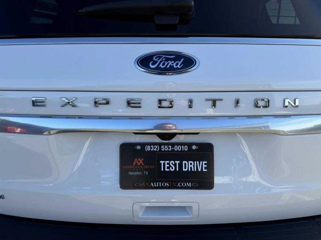 Used 2024 Ford Expedition Platinum RWD image 19