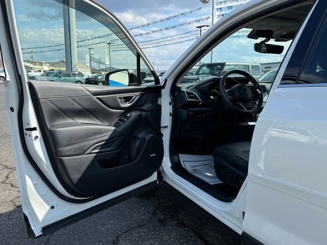 Used 2024 Subaru Forester Touring w/ Convenience Package AWD/4WD image 10