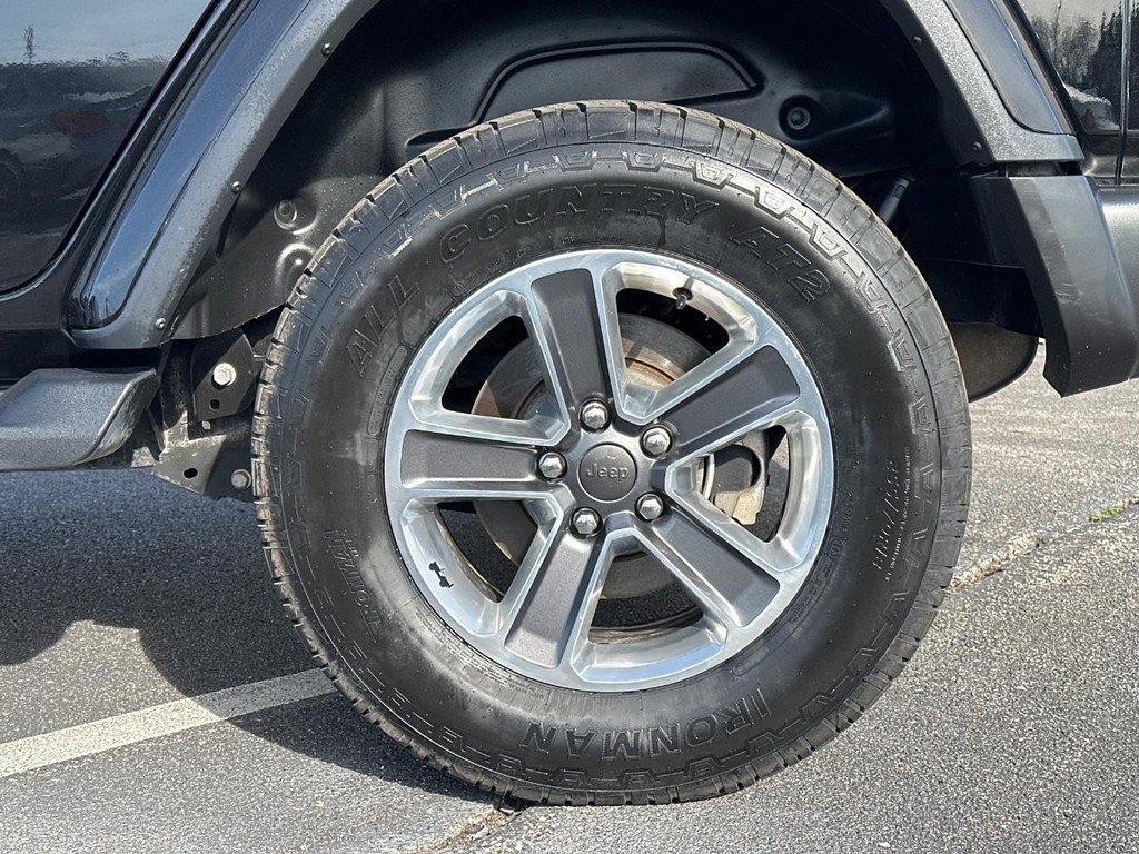 Used 2021 Jeep Wrangler Unlimited Sahara w/ Uconnect 4C Nav & Sound Group image 7