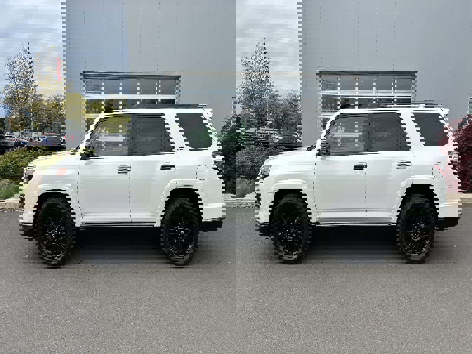 Used 2021 Toyota 4Runner Nightshade AWD/4WD image 2