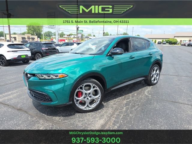 Used 2025 Alfa Romeo Tonale w/ Premium Package