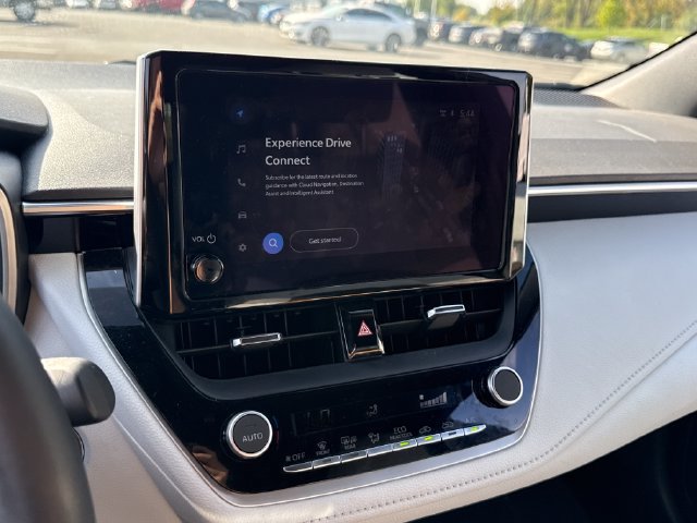 Certified 2025 Toyota Corolla SE FWD image 28