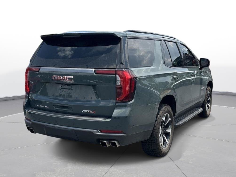 Used 2026 GMC Yukon AT4 AWD/4WD image 12