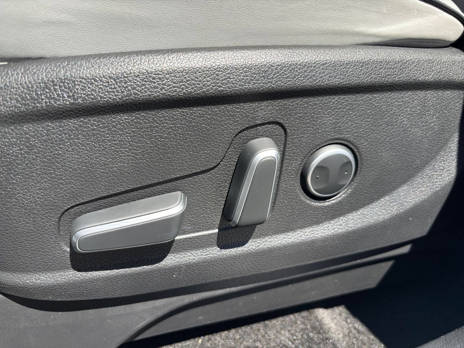 Used 2025 Hyundai Palisade SEL FWD image 22