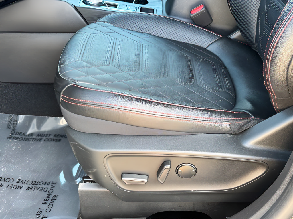 Used 2023 Ford Escape ST-Line Elite w/ Premium Technology Package AWD/4WD image 23
