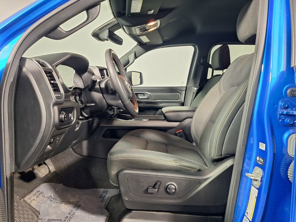 Used 2025 RAM 1500 Big Horn AWD/4WD image 9