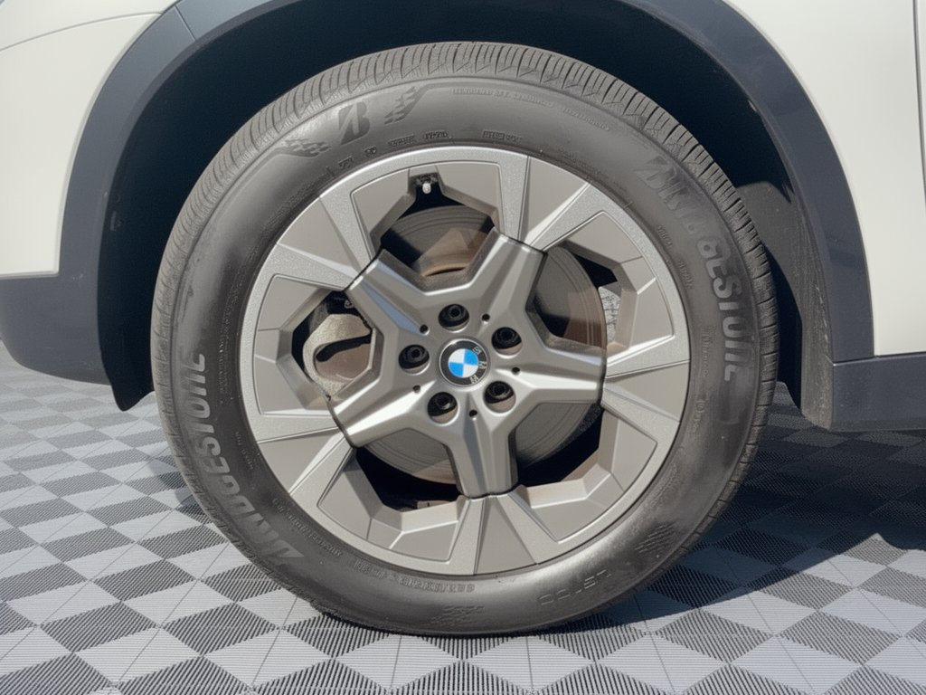 Used 2026 BMW X1 xDrive28i w/ Technology Package AWD/4WD image 13