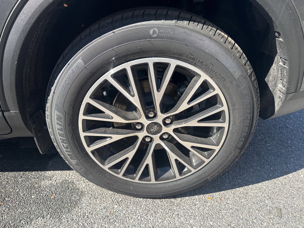 New 2024 Ford Escape SE image 11