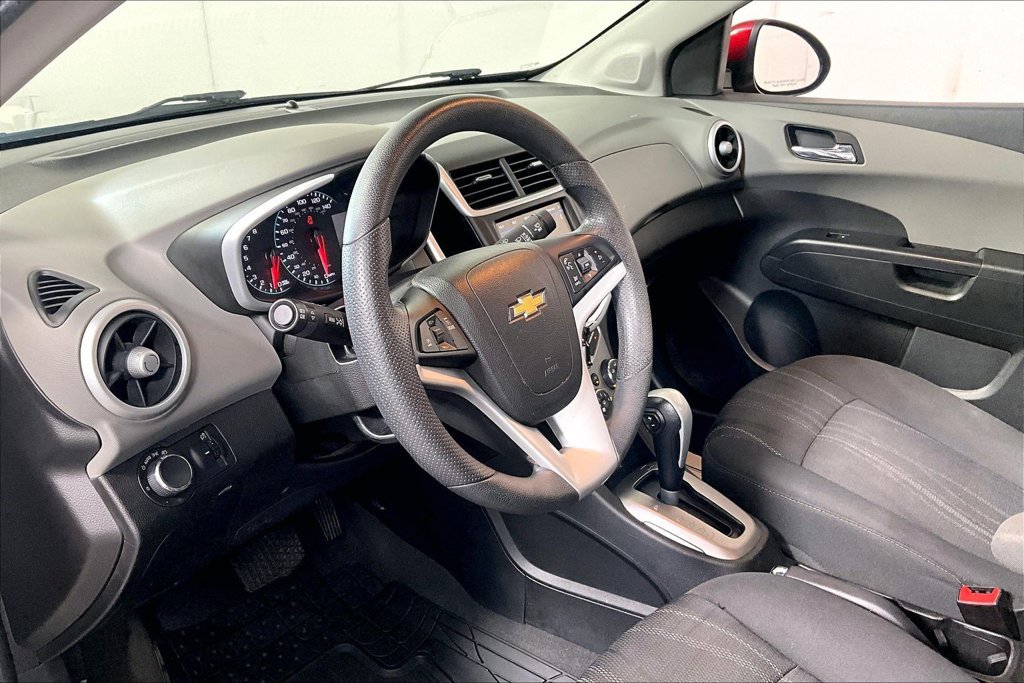 Used 2019 Chevrolet Sonic LT FWD image 13