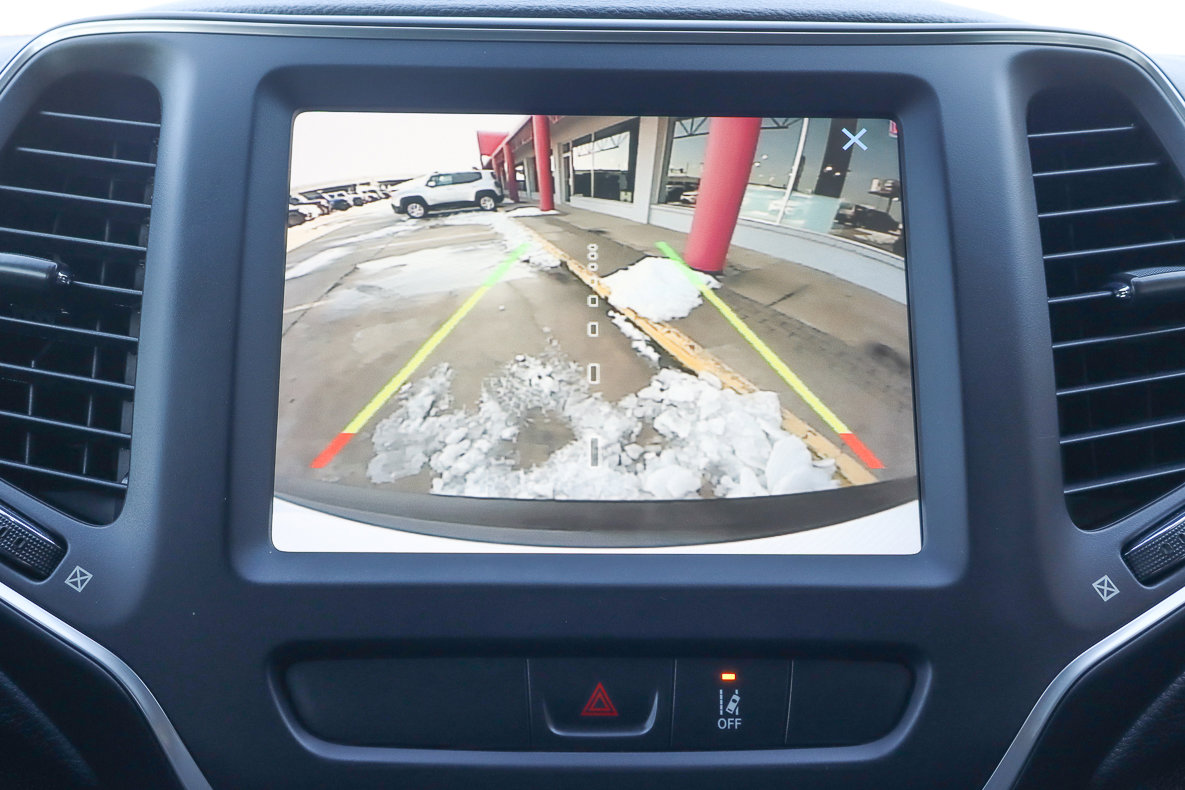 Used 2022 Jeep Cherokee Latitude Lux image 12