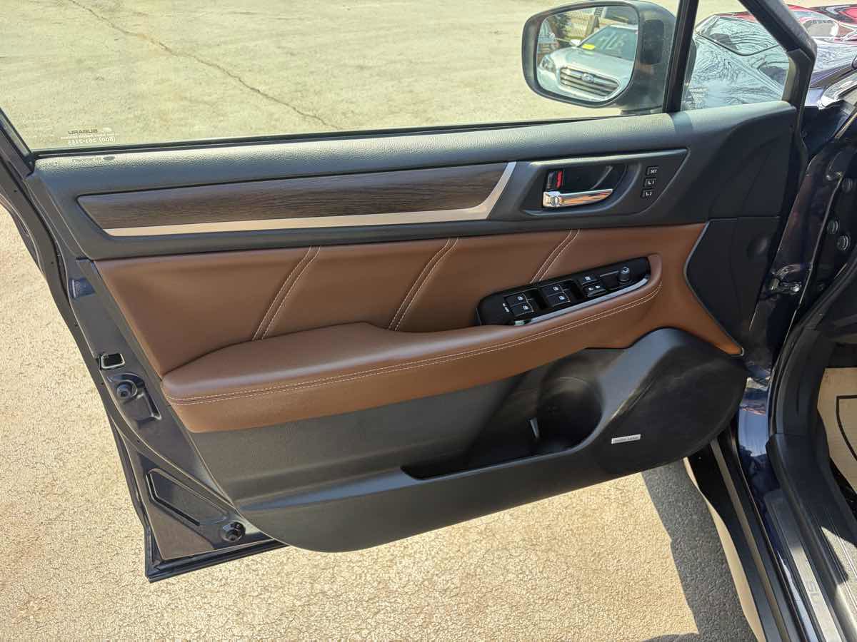 Used 2018 Subaru Outback 2.5i Touring image 18