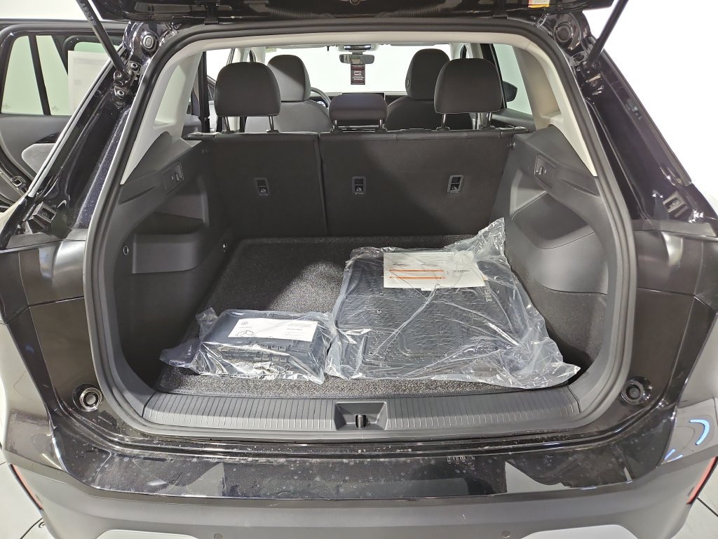 New 2026 Volkswagen Tiguan S AWD/4WD image 21