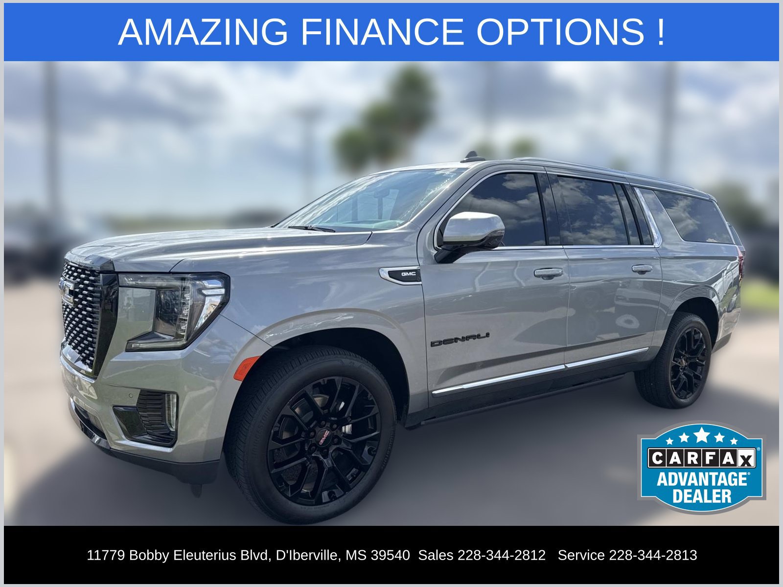 Used 2023 GMC Yukon XL Denali AWD/4WD image 1