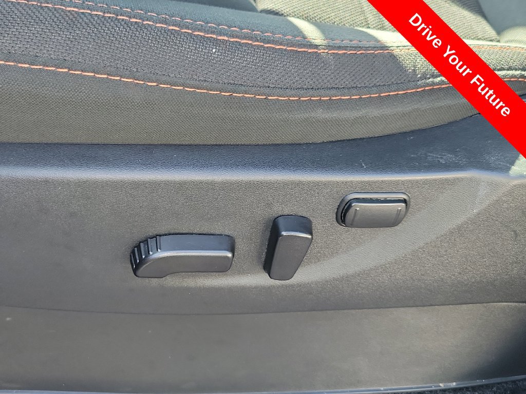 Used 2025 Nissan Frontier Pro-X RWD image 18