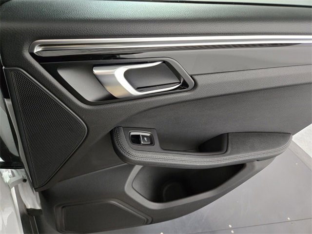Used 2021 Porsche Macan Base image 22