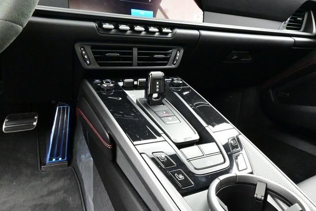 Certified 2025 Porsche 911 Carrera RWD image 11