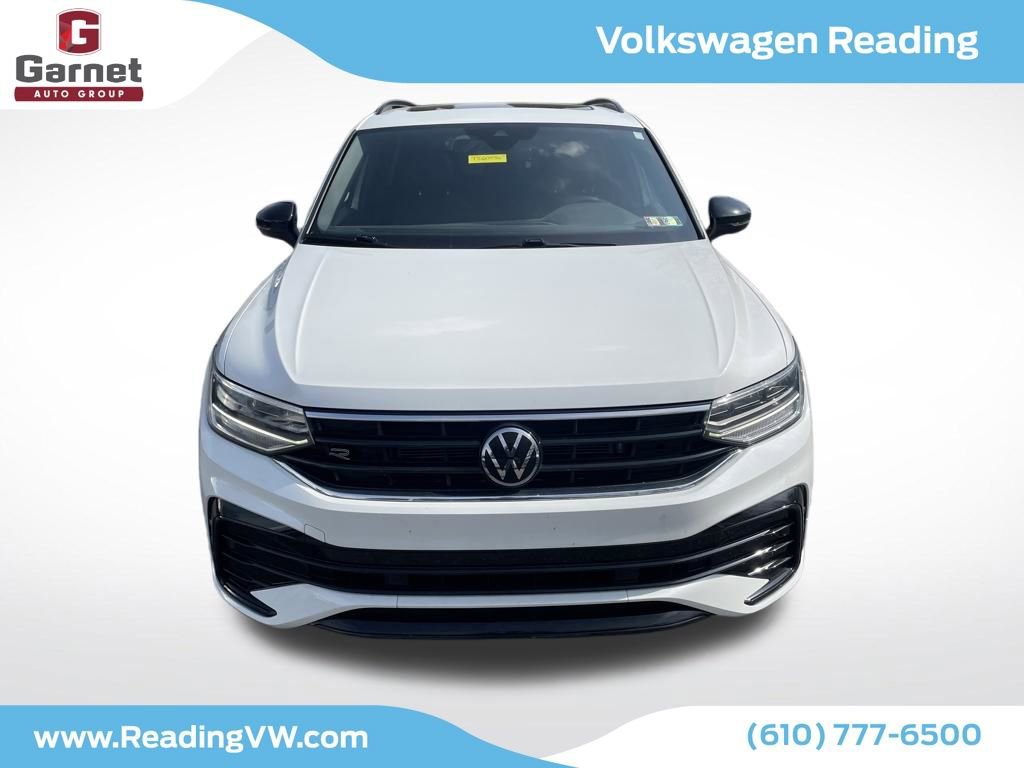 Certified 2023 Volkswagen Tiguan SE R-Line AWD/4WD image 9