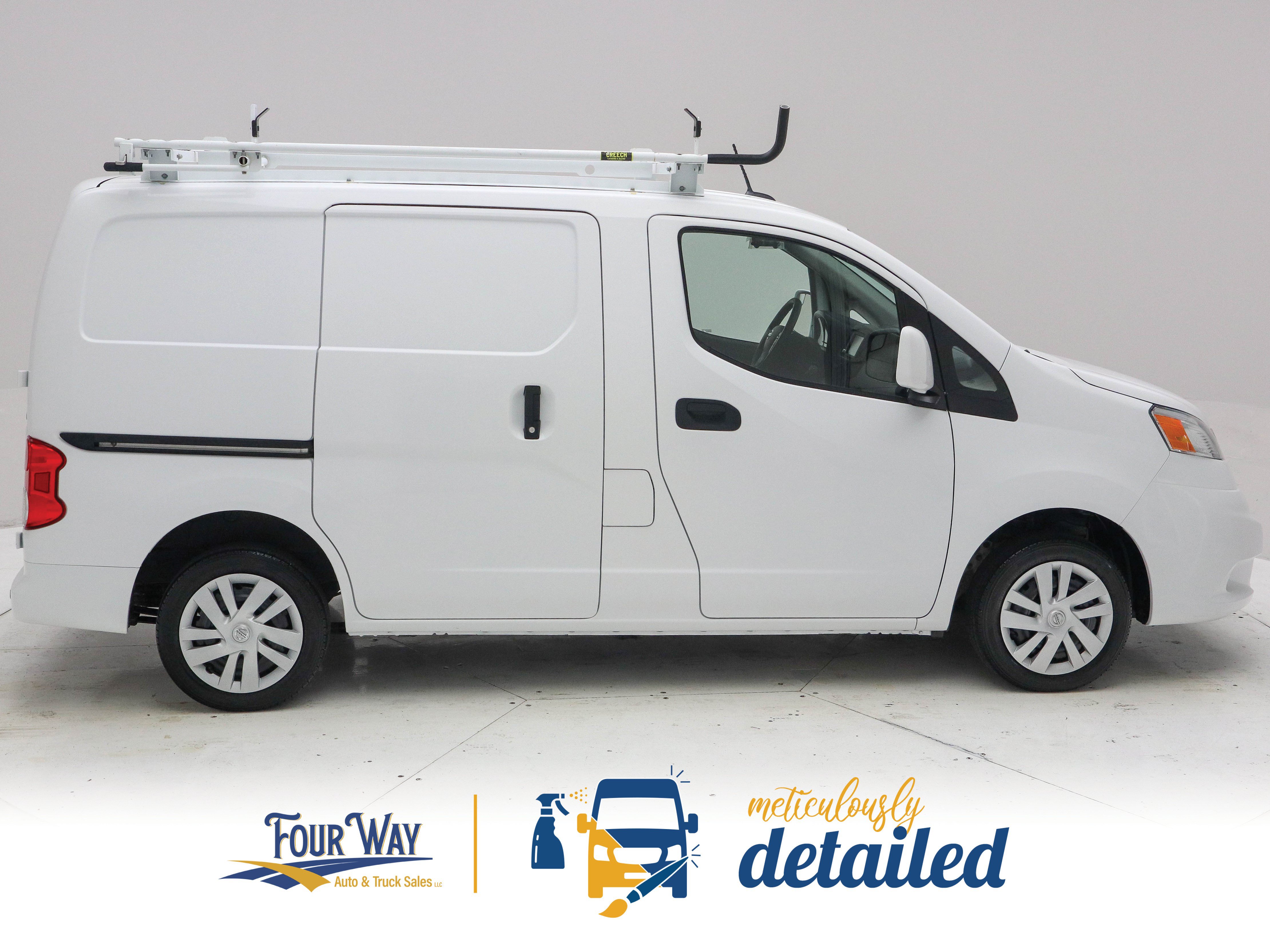 Used 2021 Nissan NV200 SV FWD image 2