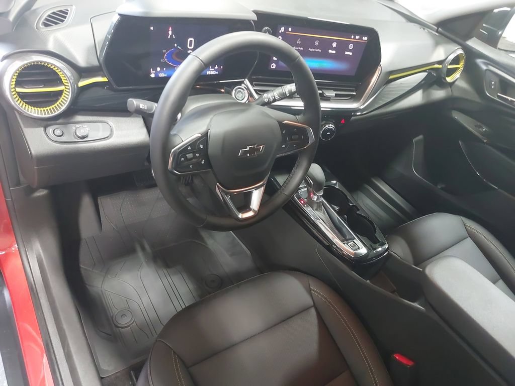 Used 2024 Chevrolet Trax ACTIV w/ Sunroof Package FWD image 15