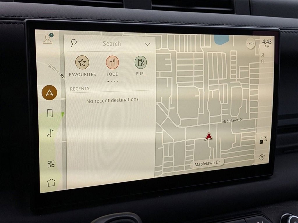 Used 2023 Land Rover Defender 130 X-Dynamic SE image 29