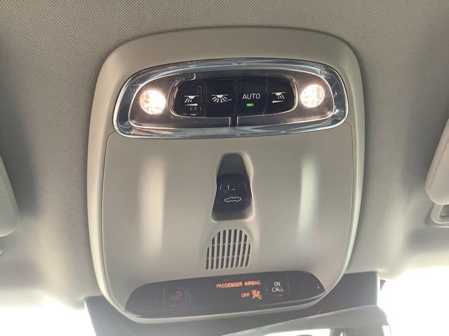 Used 2016 Volvo XC90 T6 Momentum w/ Momentum Plus Package image 36