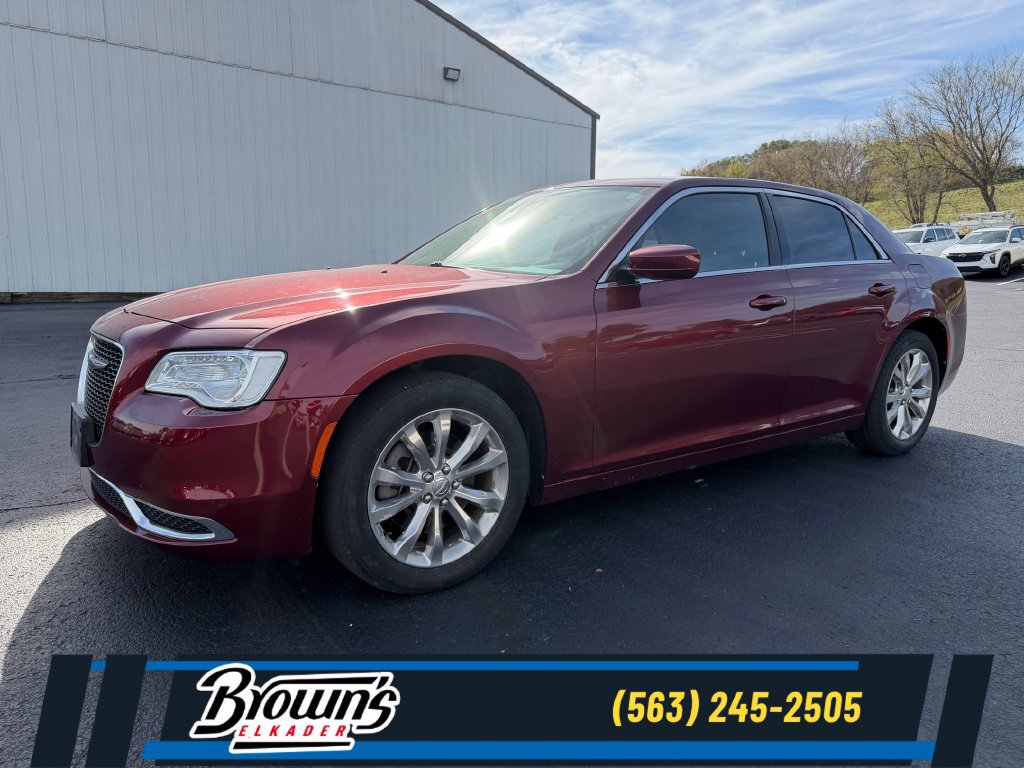 Used 2017 Chrysler 300 Limited AWD/4WD image 1
