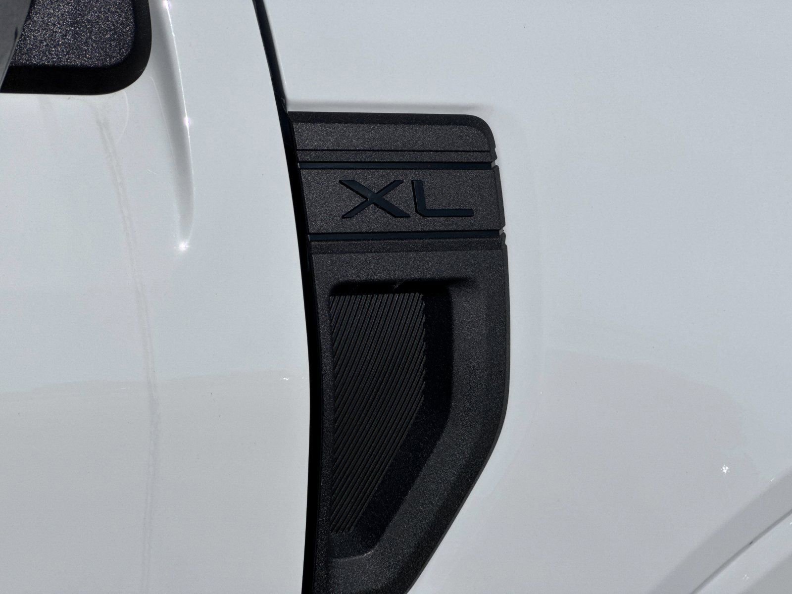 New 2026 Ford Maverick XL image 28