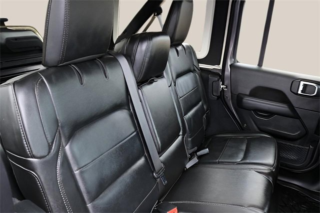 Used 2020 Jeep Wrangler Unlimited Sahara image 17