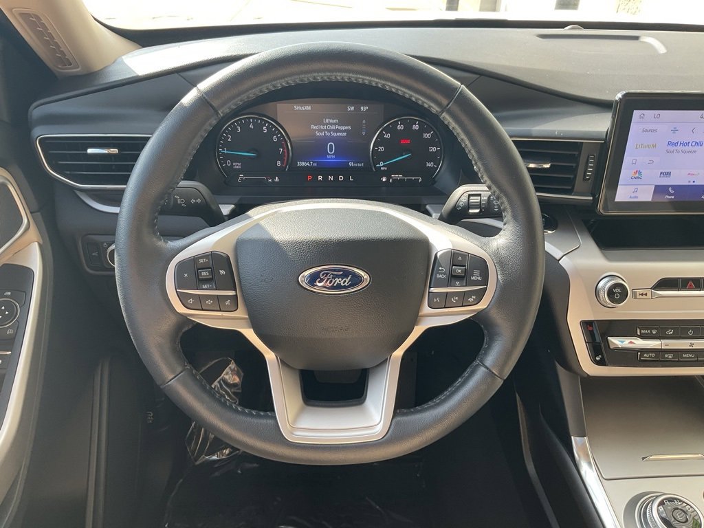 Used 2022 Ford Explorer XLT w/ Equipment Group 202A image 13