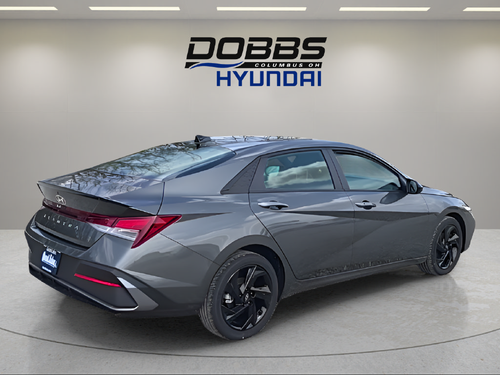 Certified 2026 Hyundai Elantra Sport FWD image 5
