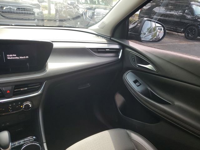 Used 2025 Buick Encore GX Preferred image 13