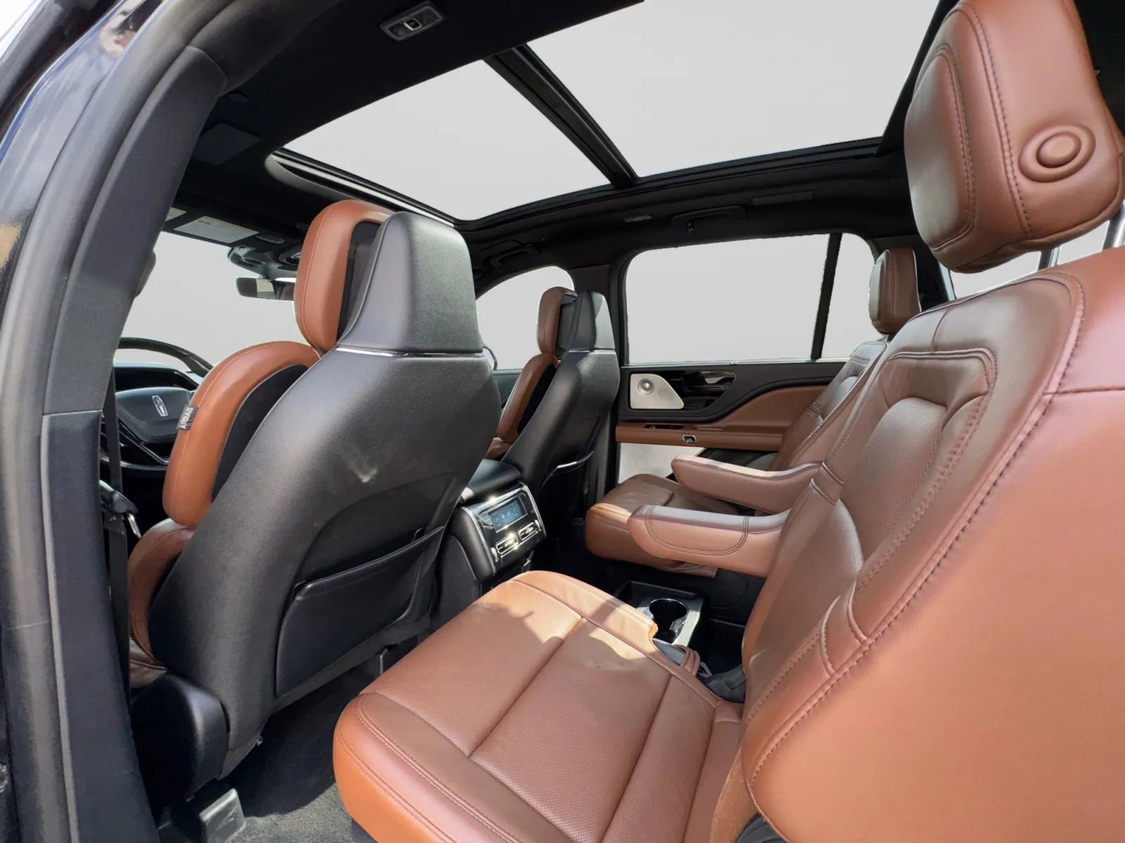 Used 2020 Lincoln Aviator Reserve w/ Equipment Group 201A AWD/4WD image 26