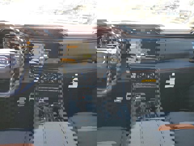 New 2026 GMC Sierra 1500 AT4 w/ Technology Package AWD/4WD image 16