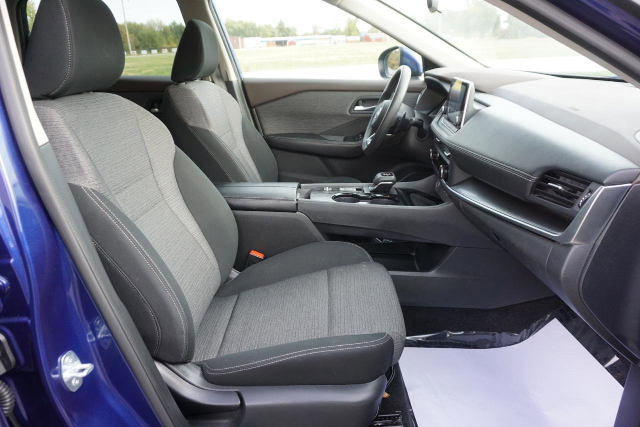 Used 2023 Nissan Rogue SV image 23