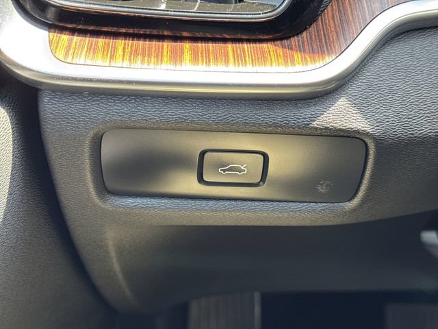Used 2023 Volvo S60 B5 Plus w/ Climate Package AWD/4WD image 18