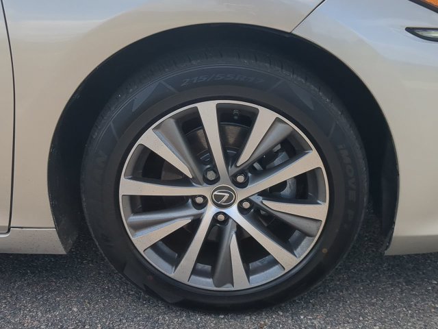 Used 2019 Lexus ES 350 w/ Accessory Package 2 FWD image 10